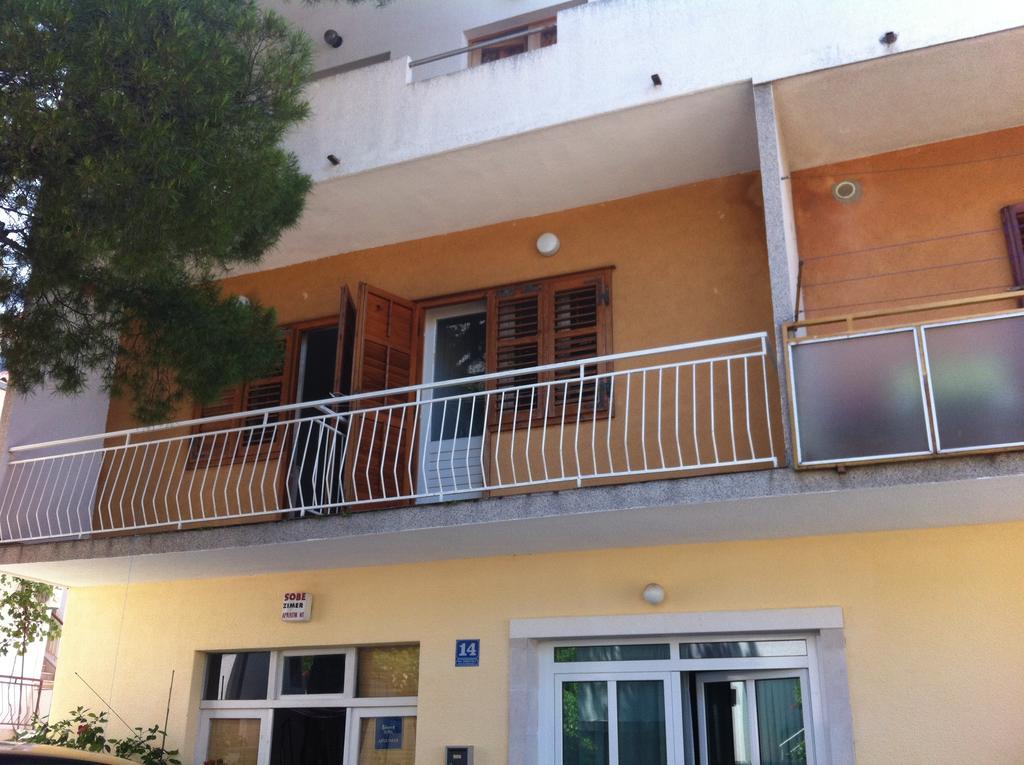 Eco-Apartments With Nice Garden Baška Voda Pokój zdjęcie
